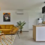 Maison Neuve - La Mariniere - Classee 4 Etoiles - Emplacement Ideal